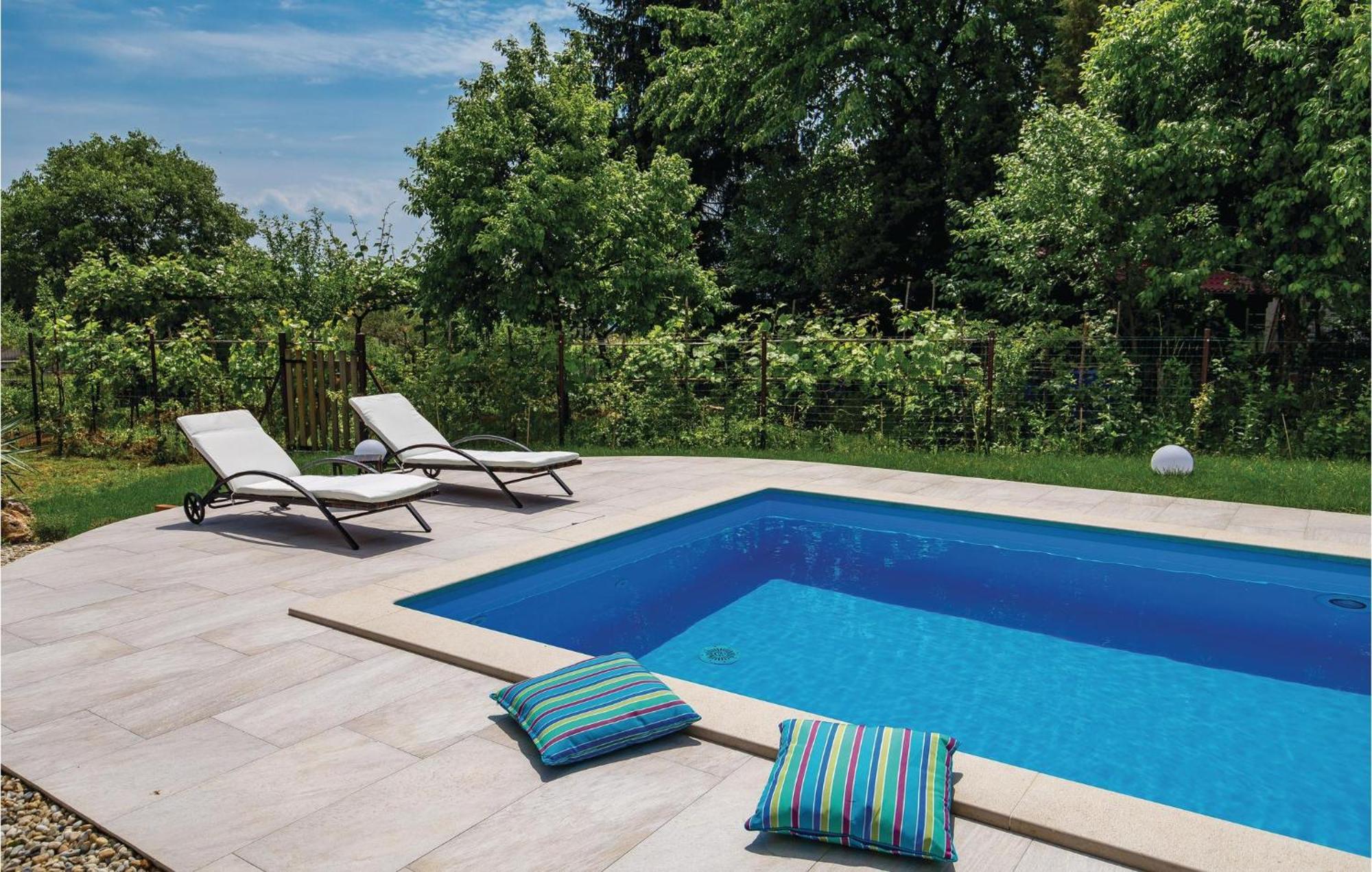 Lovely Home In Matulji With Outdoor Swimming Pool Exterior foto